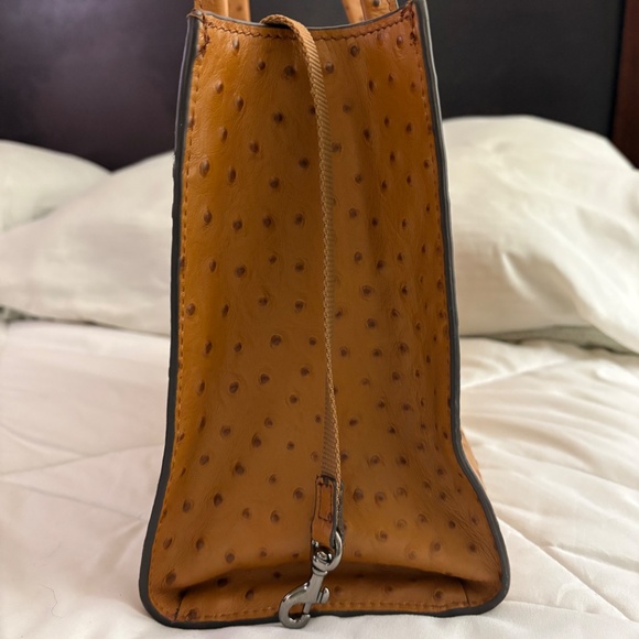 👜 Dooney & Bourke Satchel - Picture 8 of 10